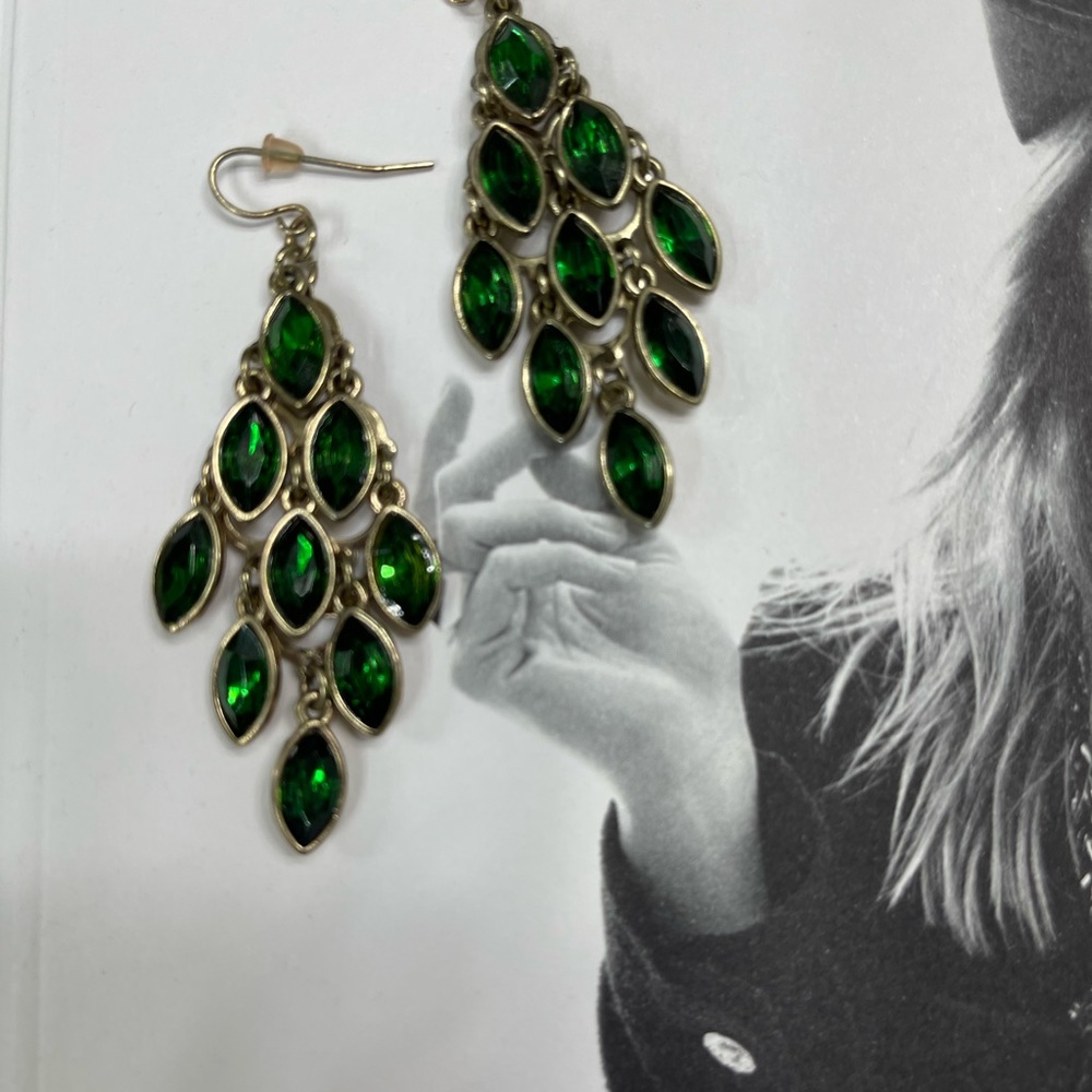 Earrings - Picture 3 of 4